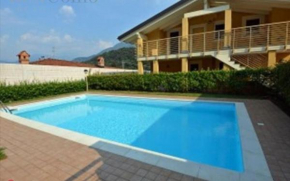 Attico with swimming pool Lenno